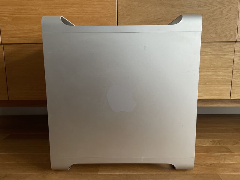 side view of the case in its original state