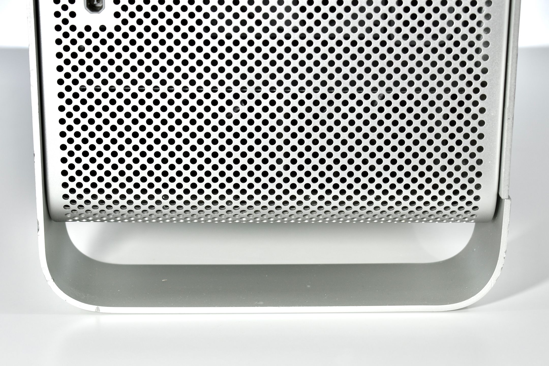 front grille details