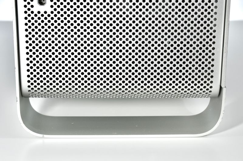 front grille details