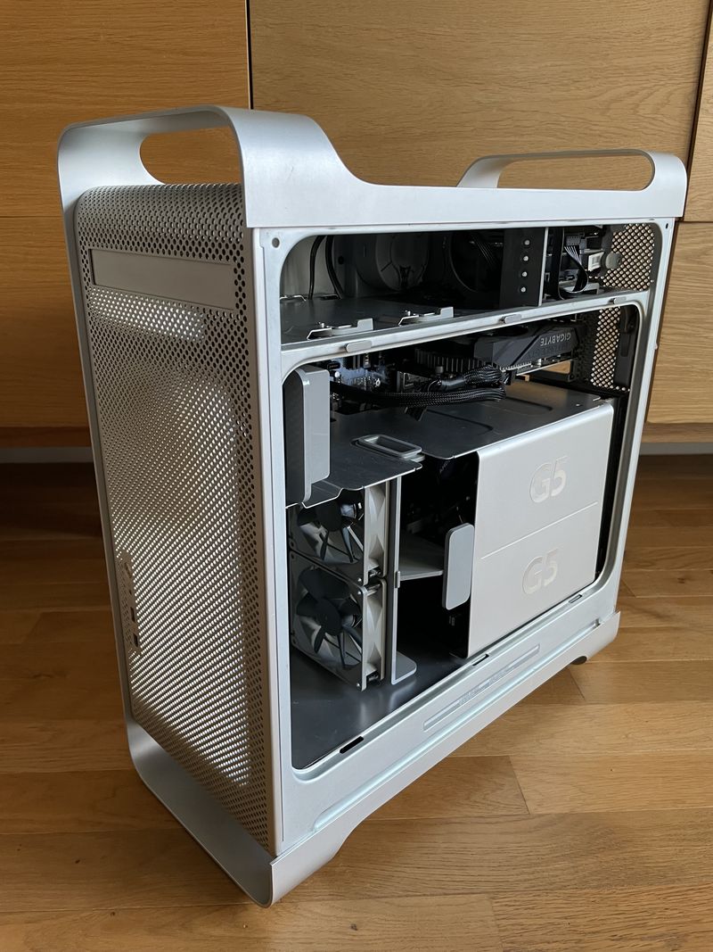 side view with the side panel removed, showing the interior close to its original state
